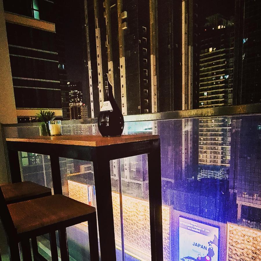 Luxe Bonifacio Global City Taguig Uptown Condo Hotel 1 Bedroom Suite ภายนอก รูปภาพ