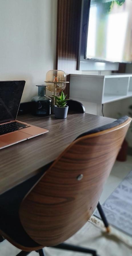 Luxe Bonifacio Global City Taguig Uptown Condo Hotel 1 Bedroom Suite ภายนอก รูปภาพ